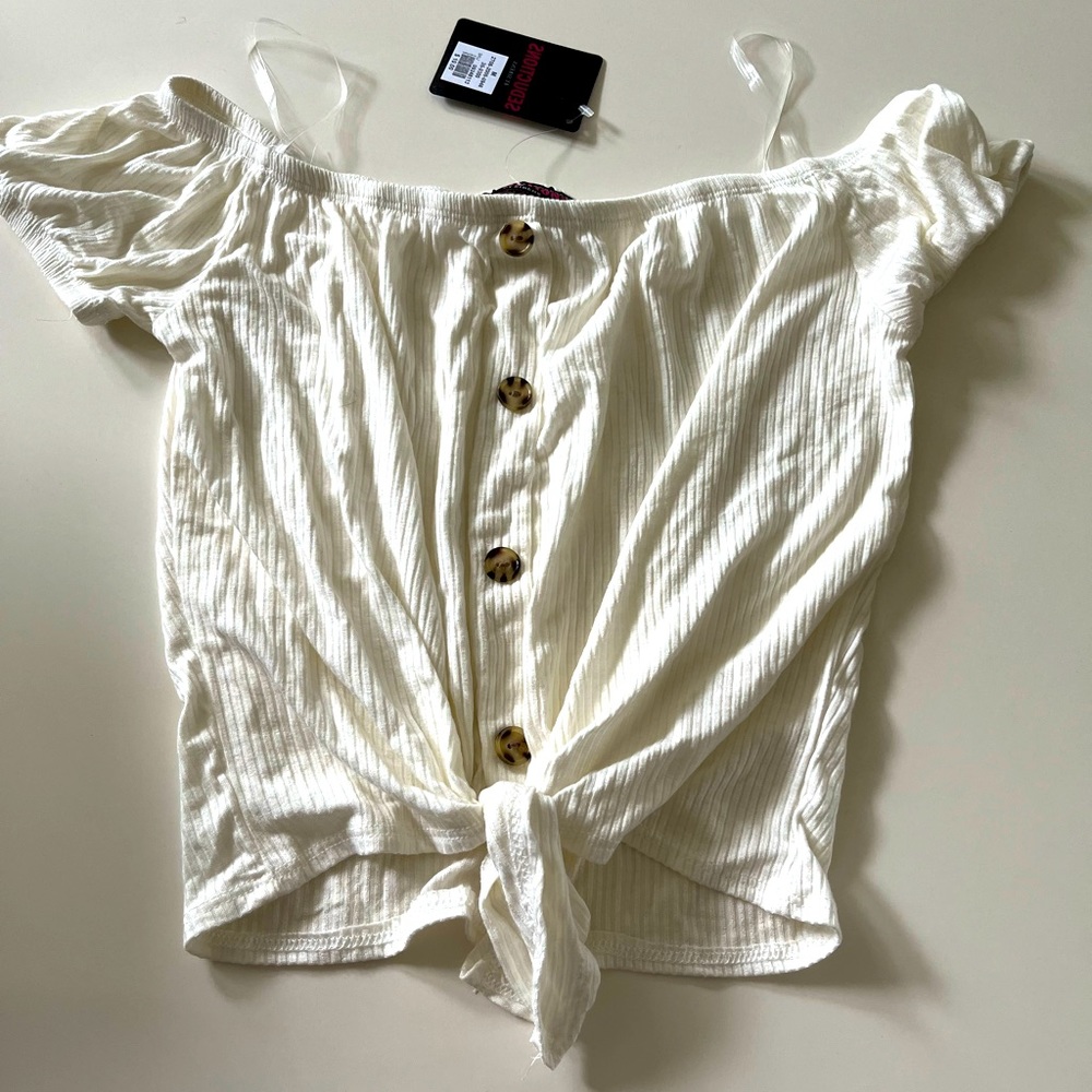 New white top from Seductions